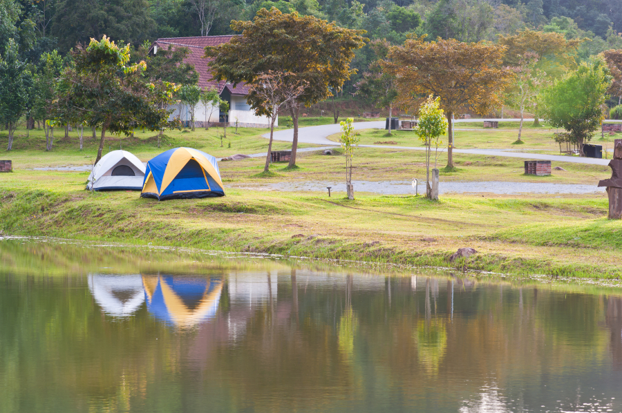 camping bord riviere Dordogne